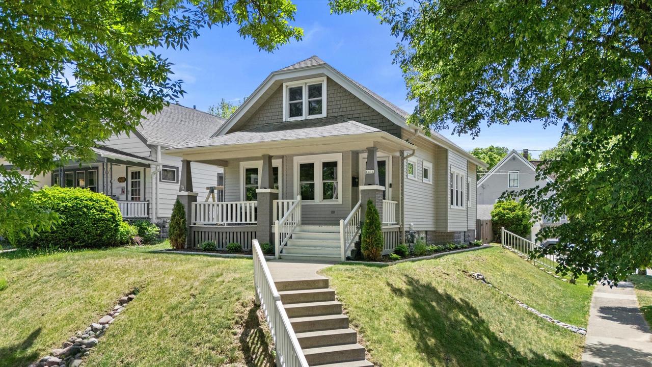 6431 Vista Ave, Wauwatosa, WI 53213