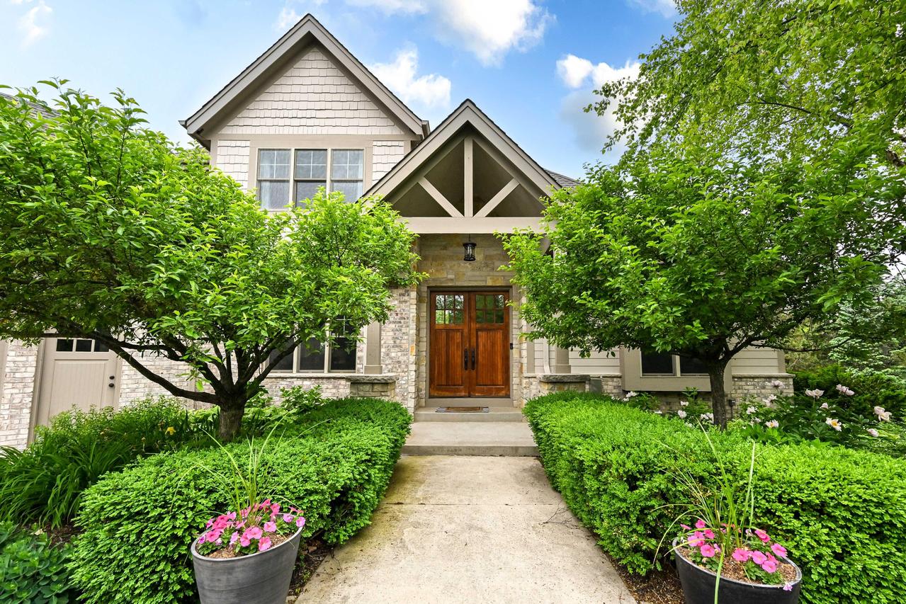 14165 N Pine Bluff, Mequon, WI 53097