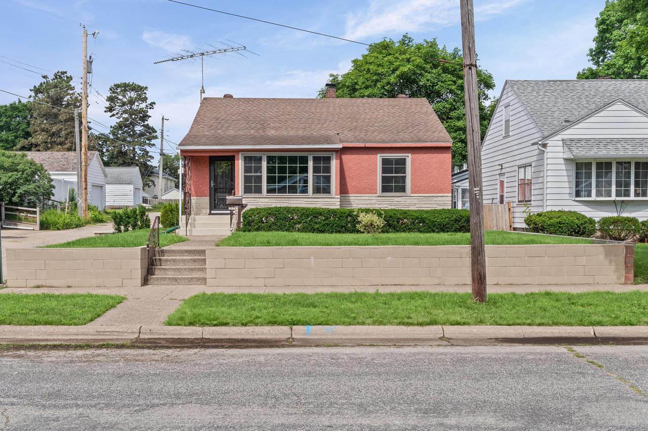1234 20th St, La Crosse, WI 54601