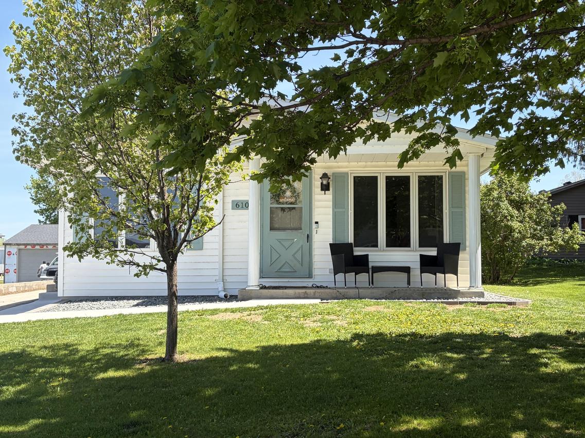 610 N Spring St, Random Lake, WI 53075