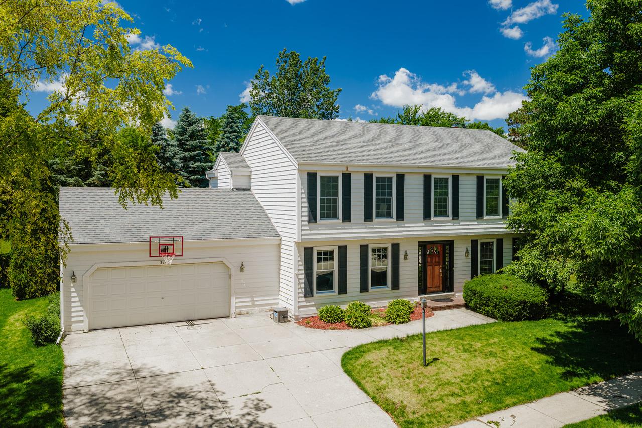 3106 Fox Ridge, Waukesha, WI 53189