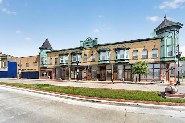900 State St, Racine, WI 53404