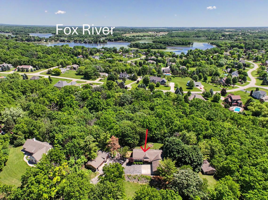 4935 Buena Park, Waterford, WI 53185