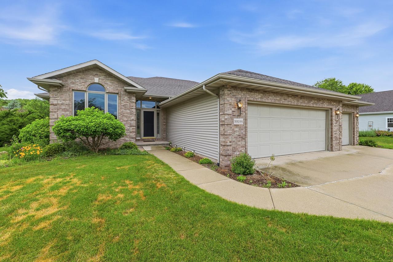 N8244 Ashberry Ave, Taycheedah, WI 54937