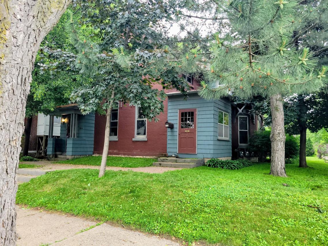 1301 State St, La Crosse, WI 54601