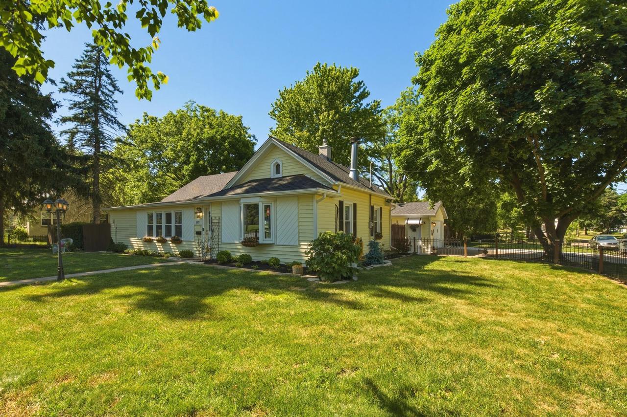 603 Spring St, Lake Geneva, WI 53147