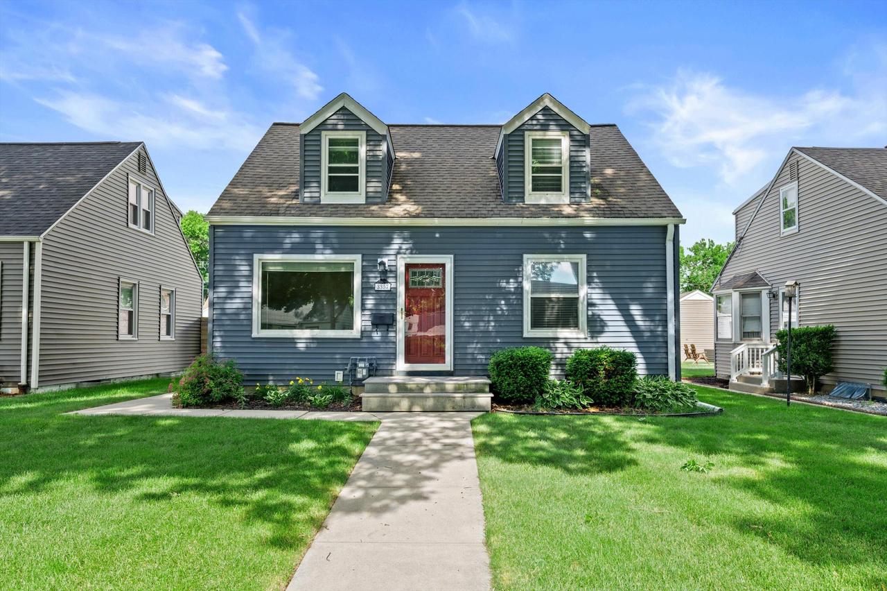 3357 N 90th St, Milwaukee, WI 53222
