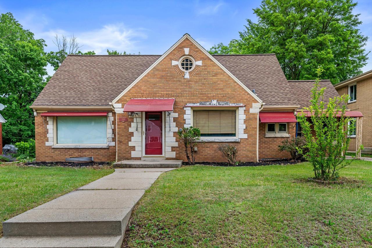 3366 S 35th St, Milwaukee, WI 53215