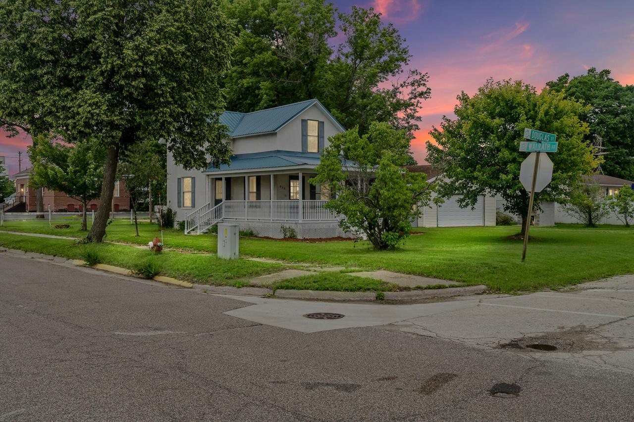 616 Douglas St, Sparta, WI 54656