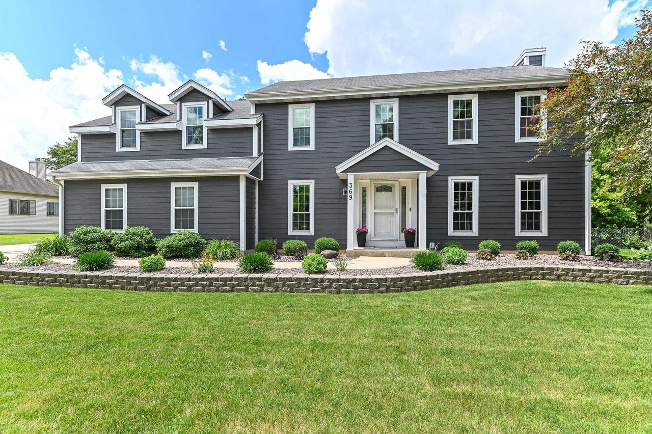 369 Indian Bend, Burlington, WI 53105