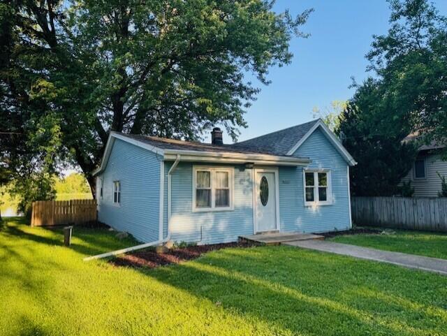 N6212 W Lakeshore Dr, Spring Prairie, WI 53105