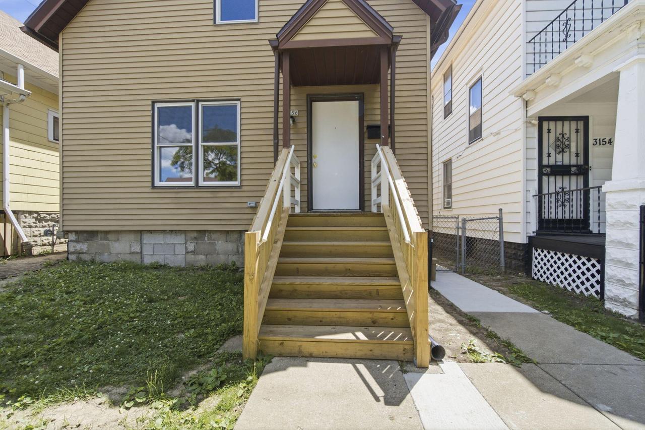 3156 N 24th Pl, Milwaukee, WI 53206