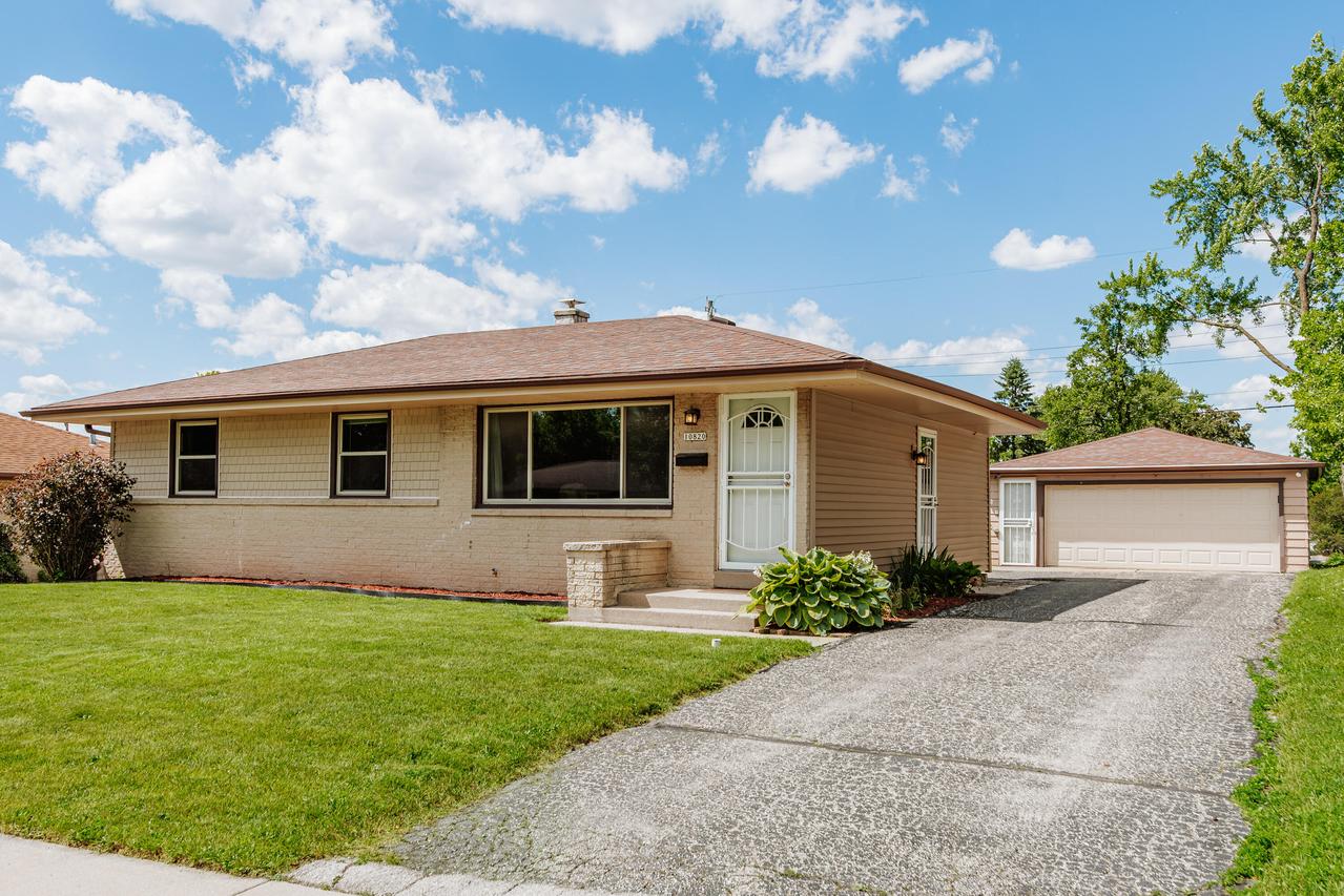10820 W Stark St, Milwaukee, WI 53225