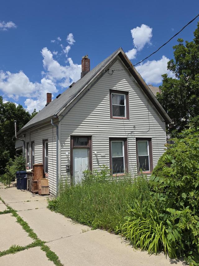 3133 N Julia St, Milwaukee, WI 53212