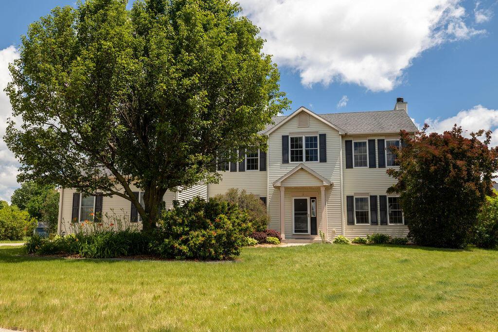 934 Cascade Cir, Hartford, WI 53027