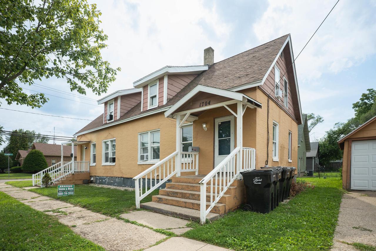 1702 Wisconsin Ave #1704, Beloit, WI 53511