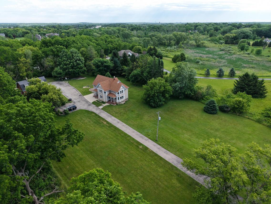 19272 W Coffee Rd, New Berlin, WI 53146