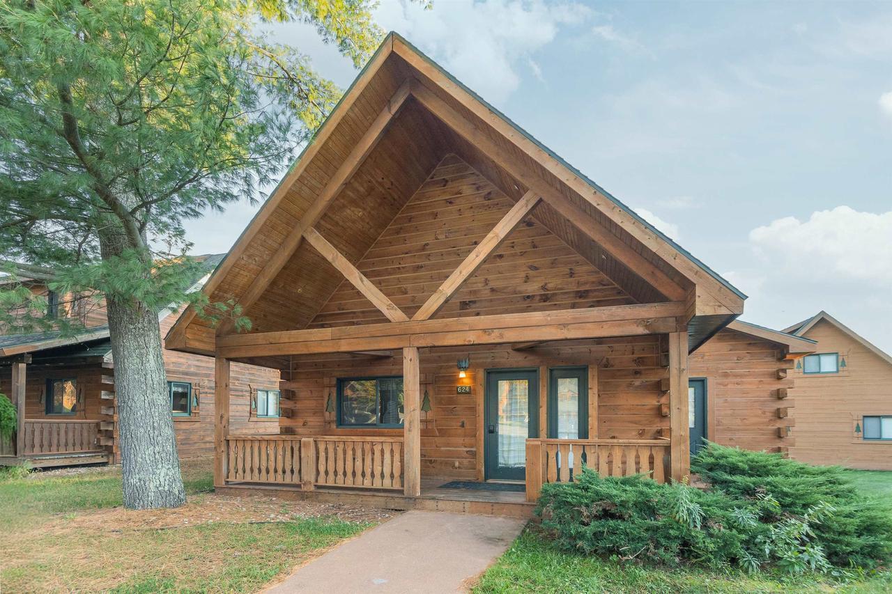 624 Sandy Beach, Warrens, WI 54666