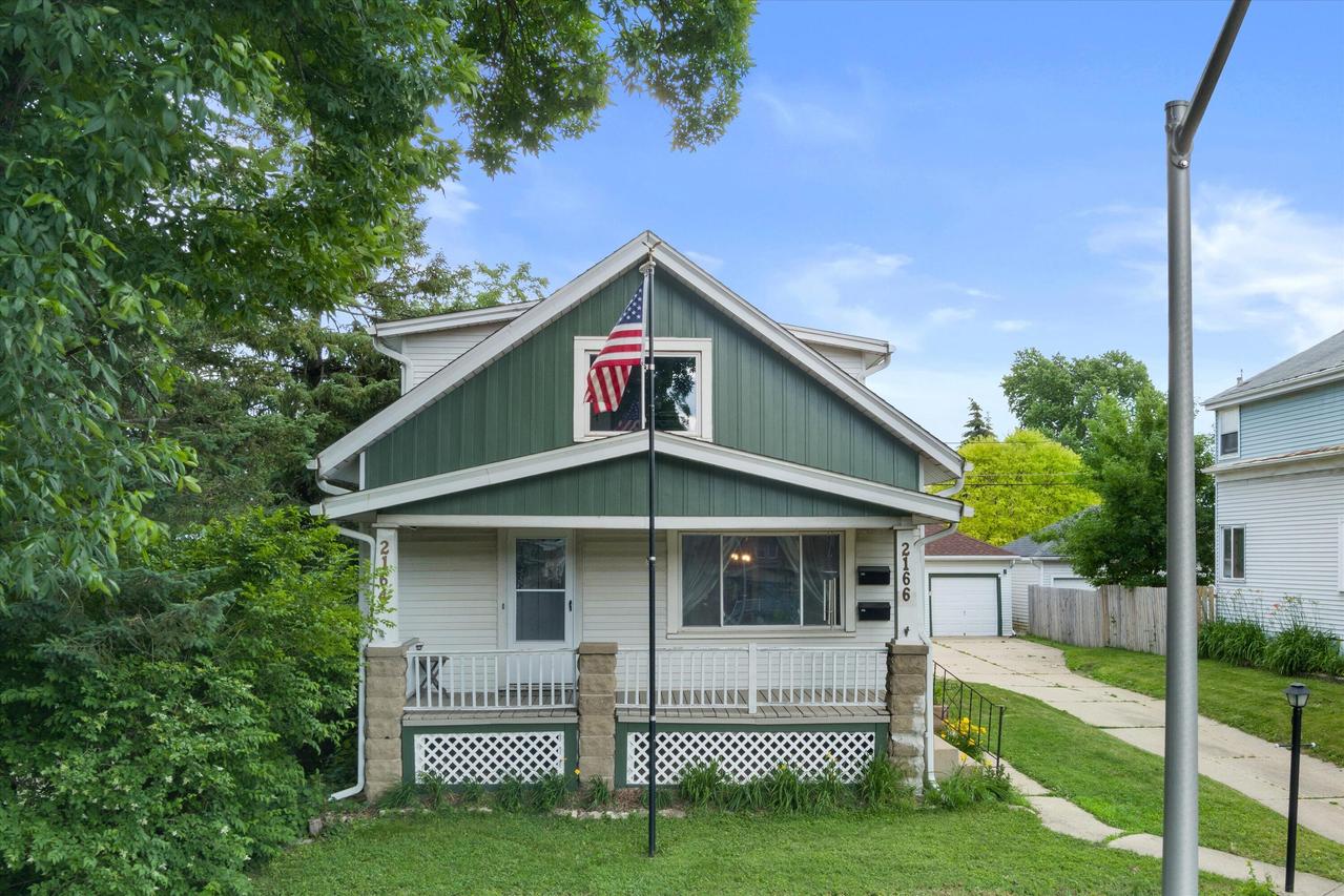2164 S 95th St #2166, West Allis, WI 53227