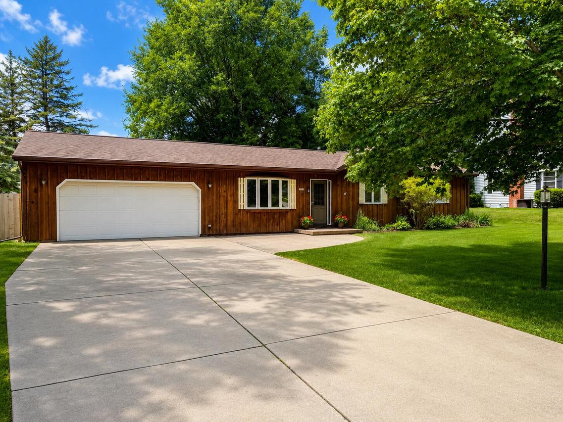 1412 N 40th St, Sheboygan, WI 53081