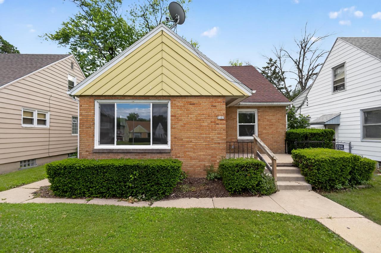 7107 W Beckett Ave, Milwaukee, WI 53216