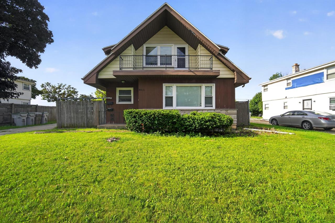 8915 W Carmen Ave #8915A, Milwaukee, WI 53225