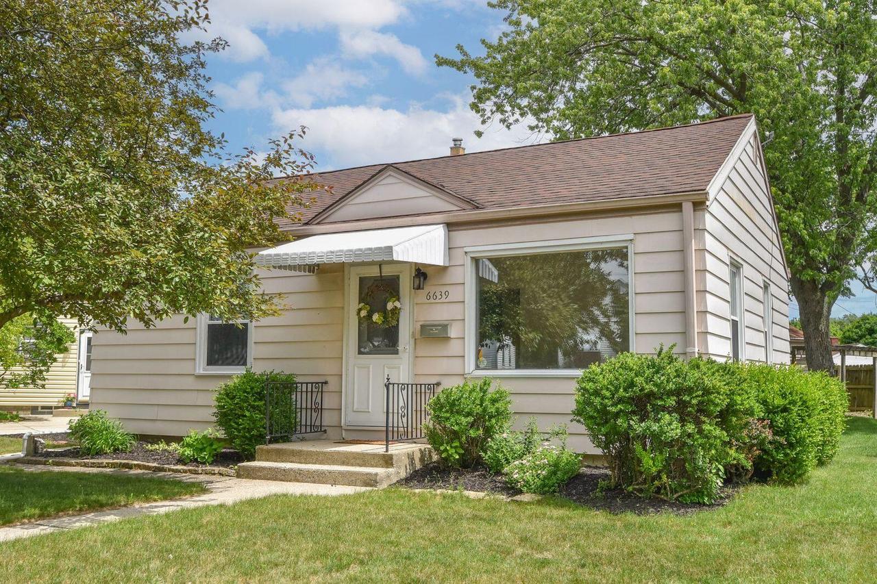 6639 W Bennett Ave, Milwaukee, WI 53219
