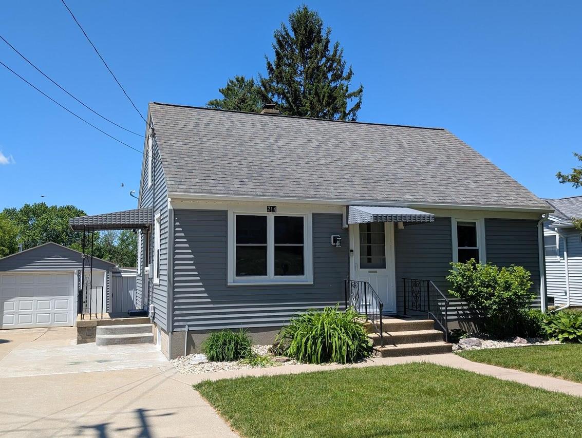 214 Fairview St, Watertown, WI 53094