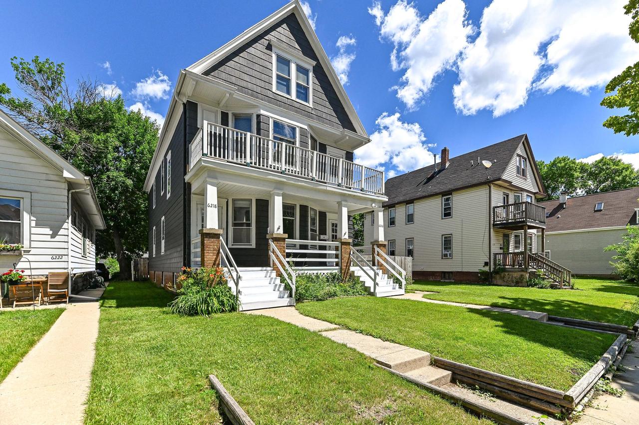 6216 W Mitchell St #6218, West Allis, WI 53214