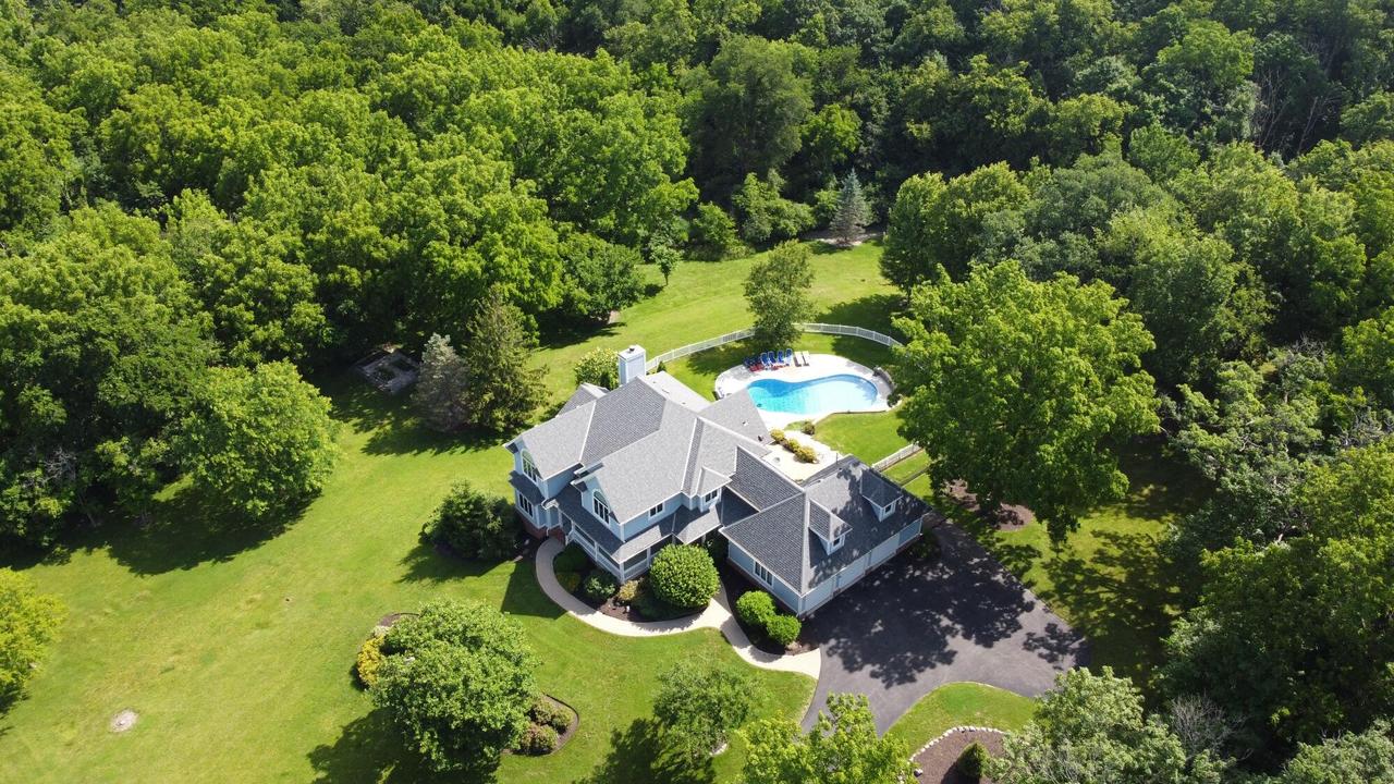 N2988 Lake Forest, Geneva, WI 53147