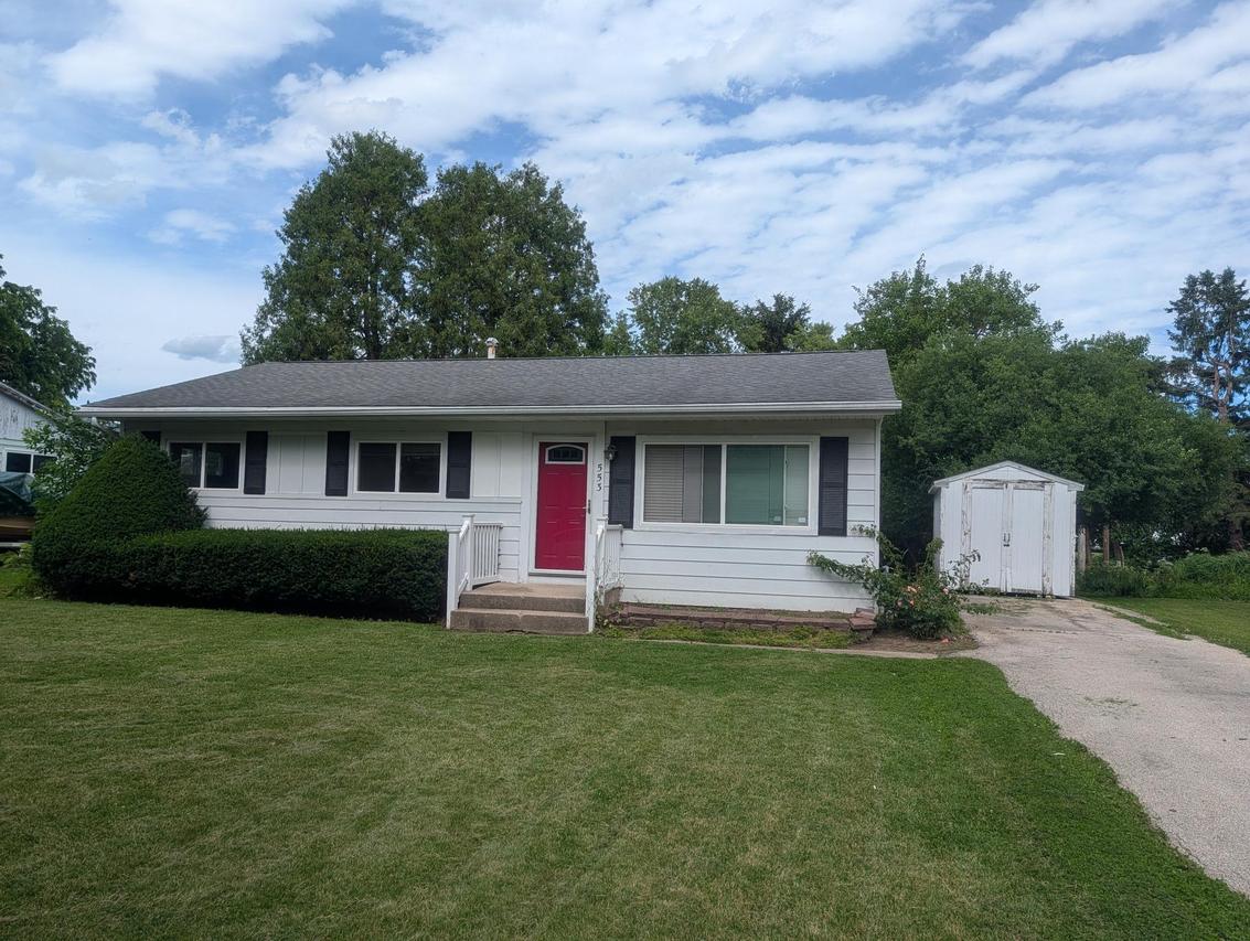 553 Park Ave, Delavan, WI 53115