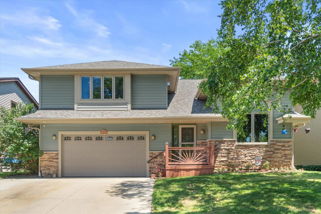 2540 S 95th St, West Allis, WI 53227