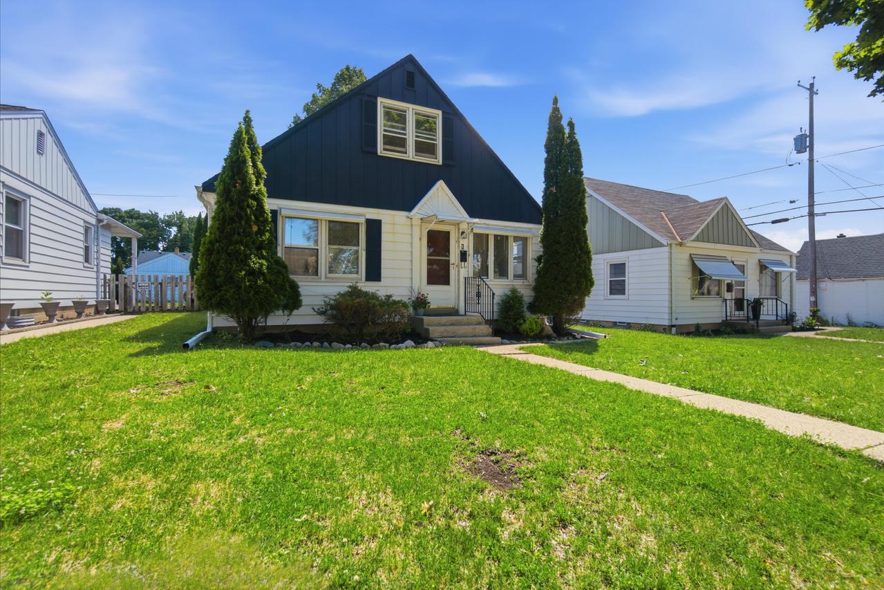 3126 N 80th St, Milwaukee, WI 53222