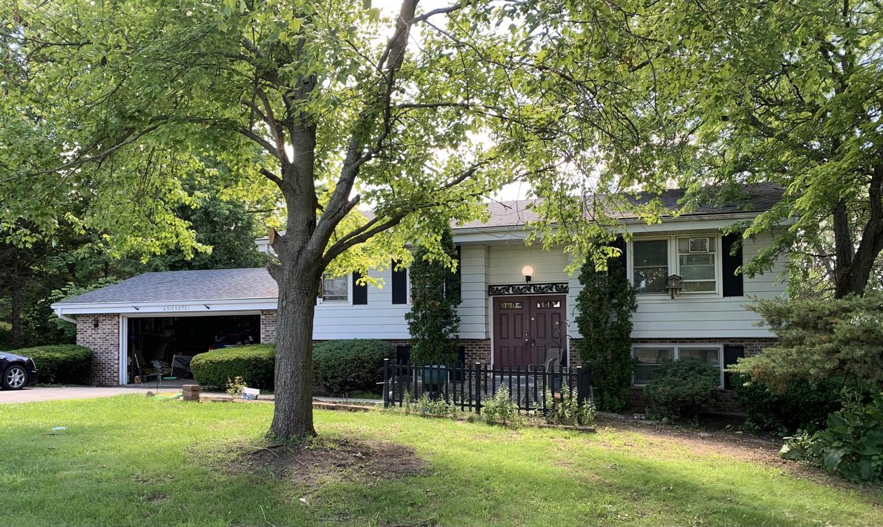 W310S8721 Casper Dr, Mukwonago, WI 53149