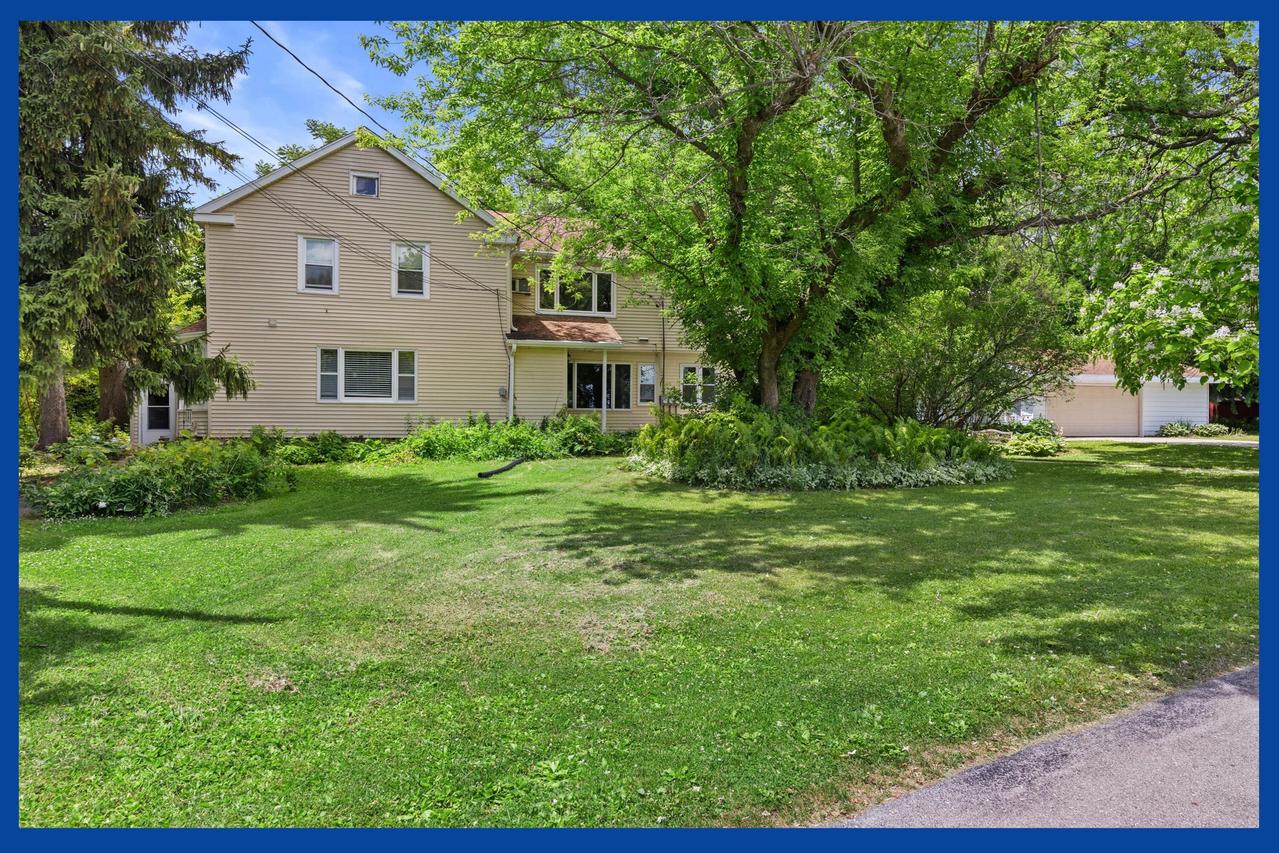 N132W18286 Rockfield Rd, Germantown, WI 53076