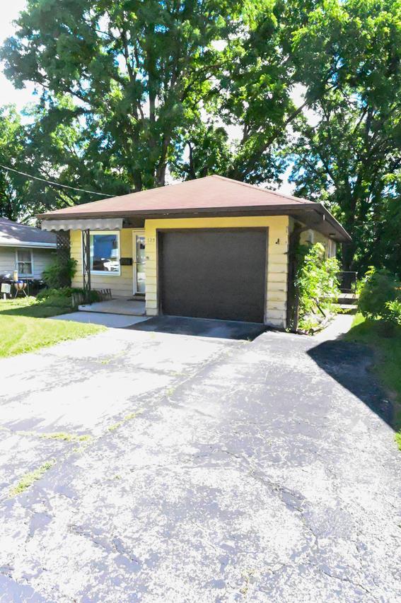 125 Spring St, Waukesha, WI 53188