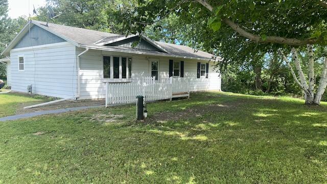 637 200th Ave, Paris, WI 53182