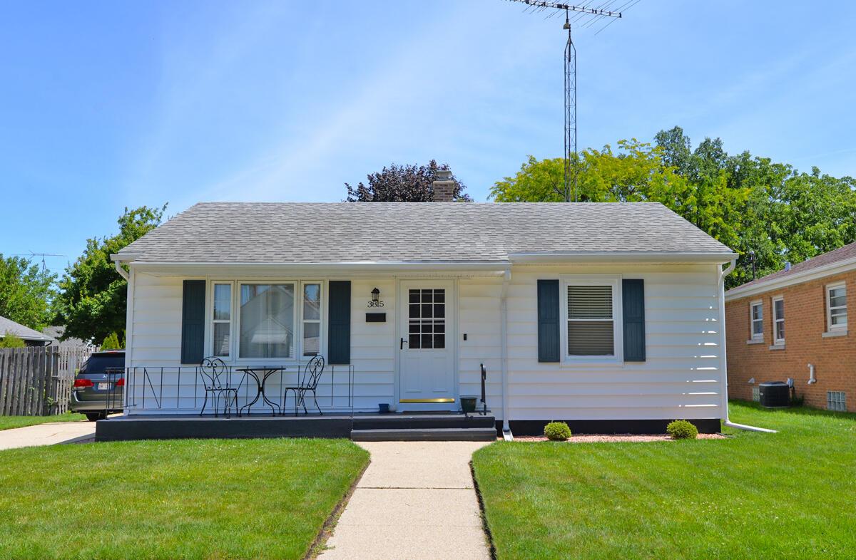 3815 17th Ave, Kenosha, WI 53140
