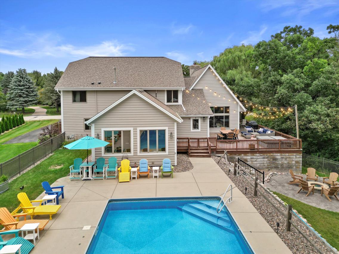 515 Pebble Creek, Wales, WI 53183