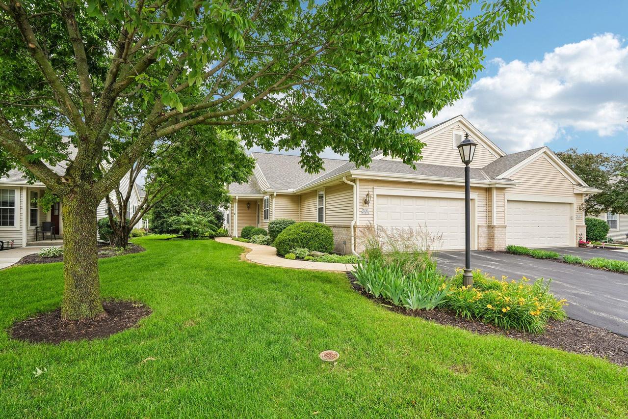 W241N5694 Birchwood Ln, Sussex, WI 53089