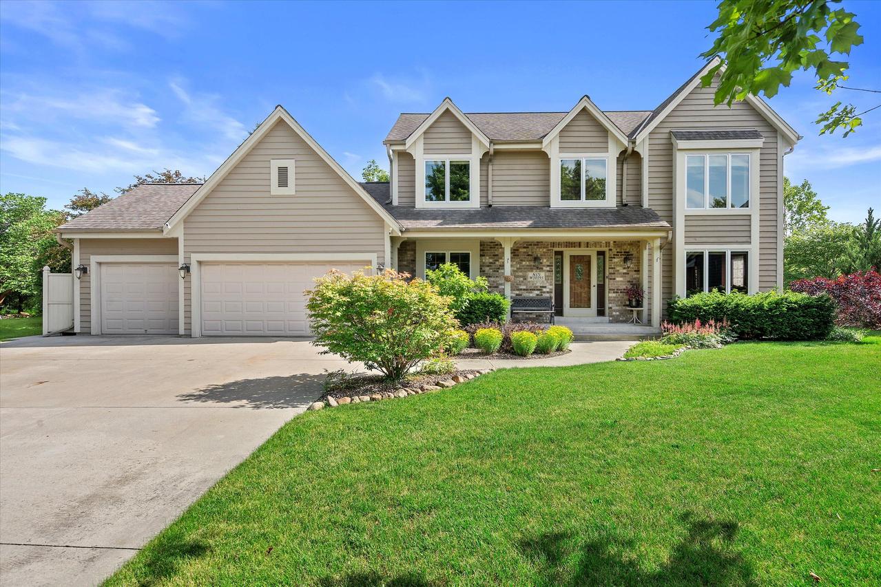 N171W20293 Northview Dr, Jackson, WI 53037