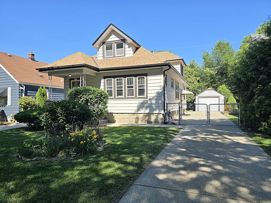 4062 N 40th St, Milwaukee, WI 53216