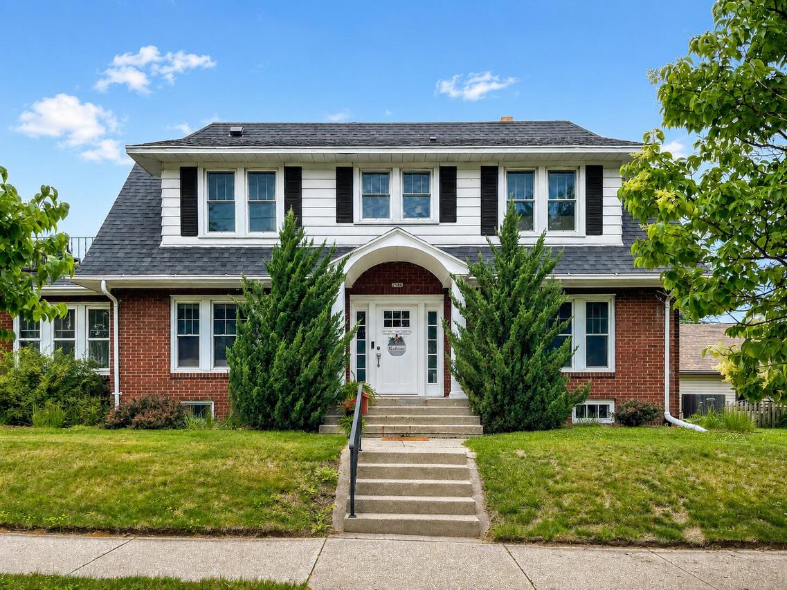 2506 N 5th St, Sheboygan, WI 53083