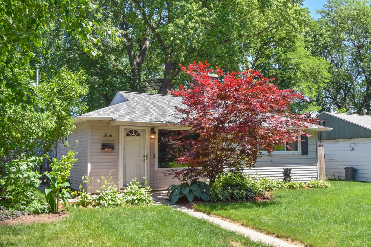 3156 N 83rd St, Milwaukee, WI 53222