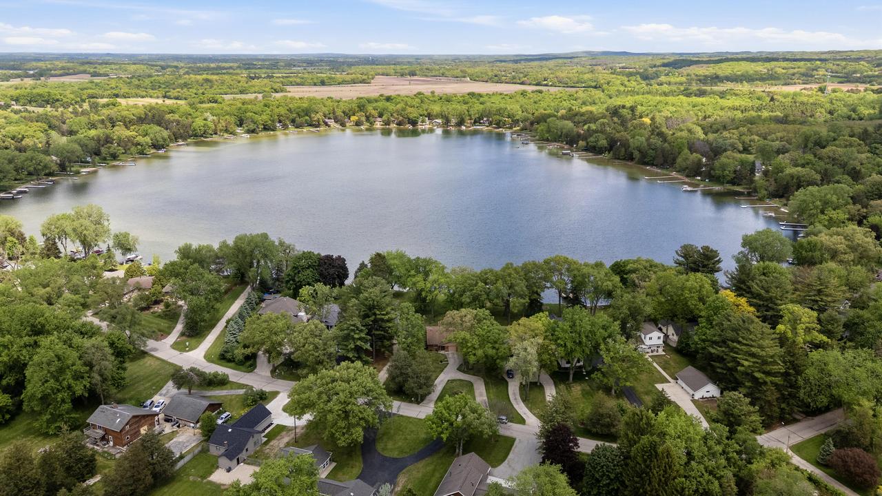 W378S5074 W Pretty Lake, Ottawa, WI 53118