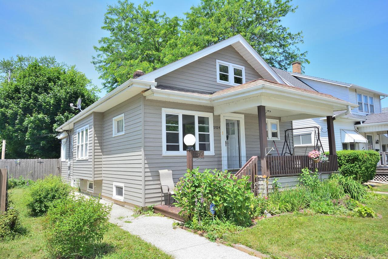 2024 Quincy Ave, Racine, WI 53403
