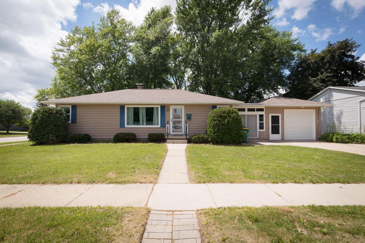 642 Vine St, Fond Du Lac, WI 54935