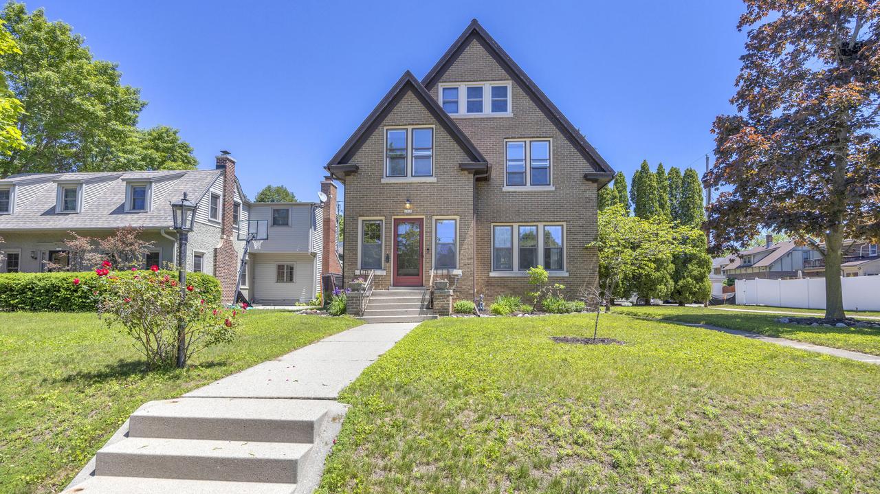 1919 N N 4th St, Sheboygan, WI 53081