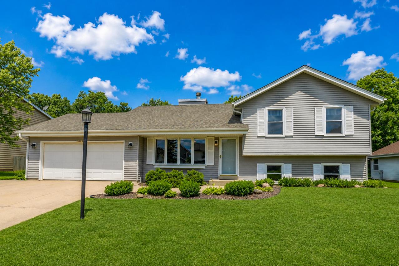 N50W14230 Fairmount Ave, Menomonee Falls, WI 53051