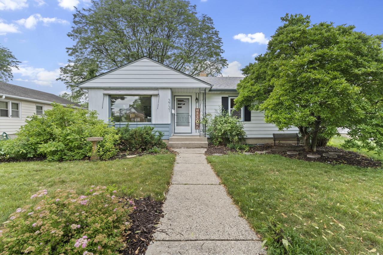 3731 N 77th St, Milwaukee, WI 53222